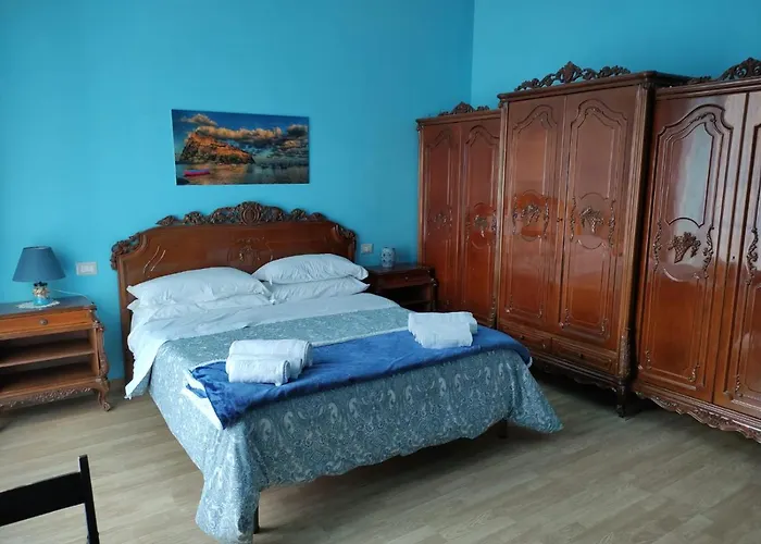 Royal Гостевой дом 4*