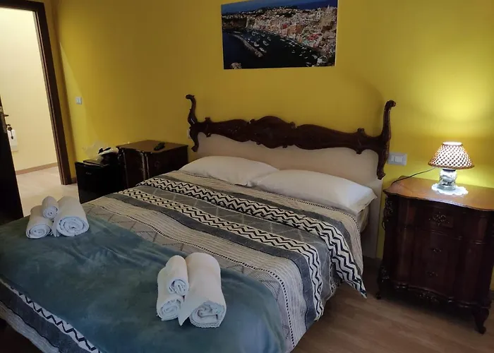 Royal Гостевой дом Неаполь